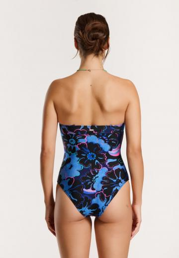 Слитный купальник