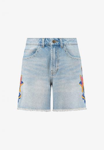 Джинсовые шорты