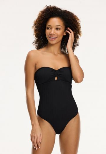 Слитный купальник