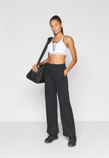 Спортивный бюстгальтер