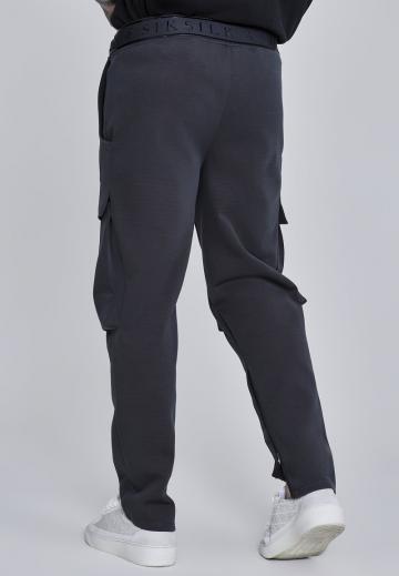 Брюки с накладными карманами