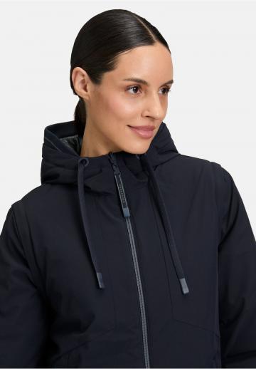 Зимняя куртка