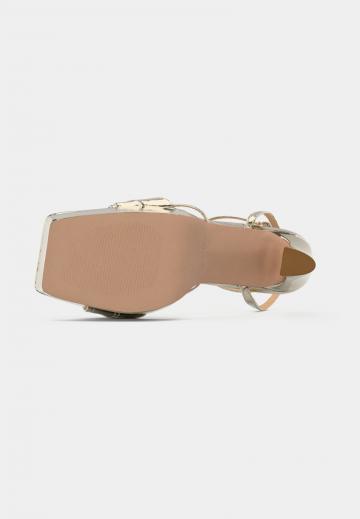 Босоножки на платформе