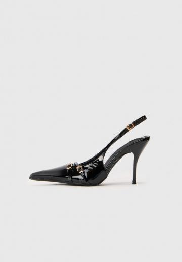 Туфли на высоком каблуке