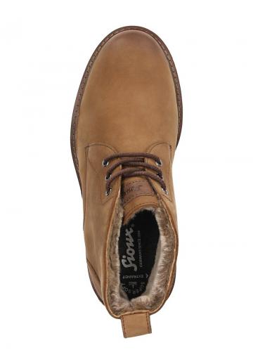 Зимние ботинки