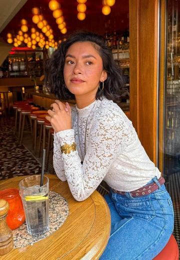 Кружевная блузка