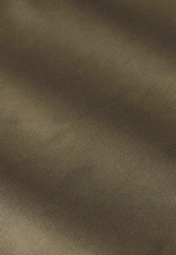 Брюки с накладными карманами