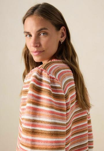 Пуловер с рукавом три четверти