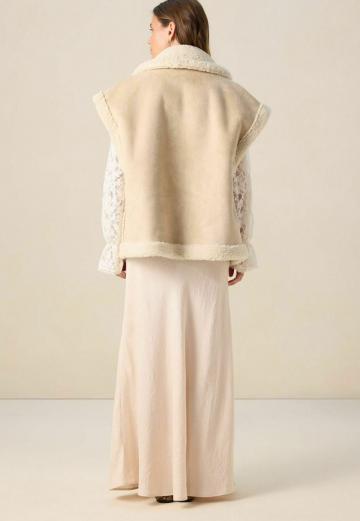 Пуховой жилет