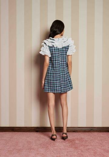 Короткое платье