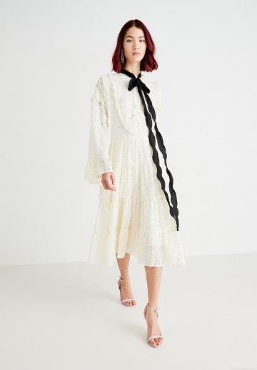 Коктейльное платье