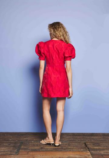 Короткое платье