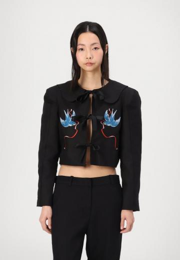 Короткая куртка