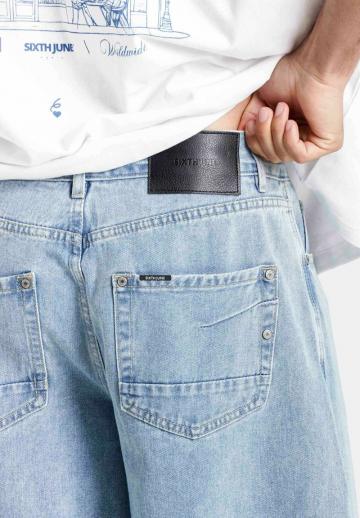 Прямые джинсы