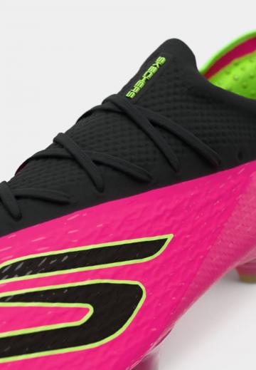 Футбольные бутсы