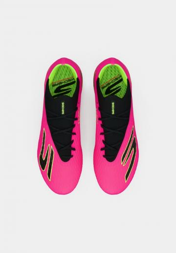 Футбольные бутсы