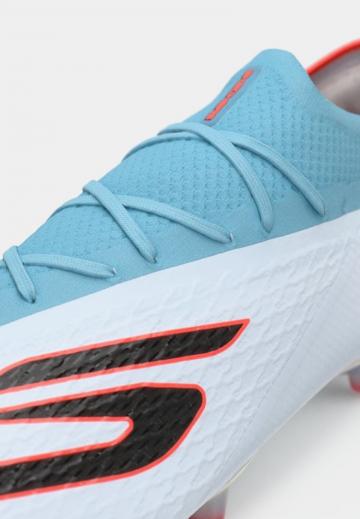 Футбольные бутсы