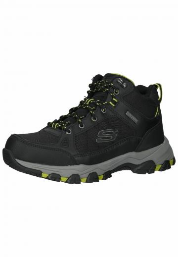 Ботинки на шнуровке