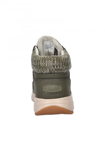 Ботинки на шнуровке