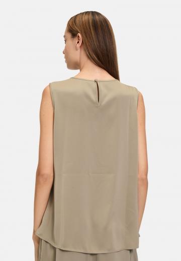 Блузка без рукавов