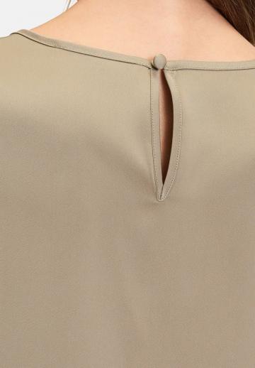 Блузка без рукавов