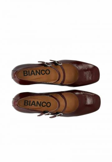 Туфли с ремешком