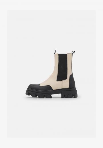 Ботинки челси