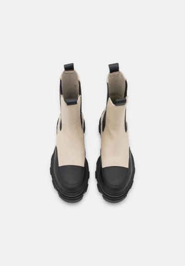 Ботинки челси