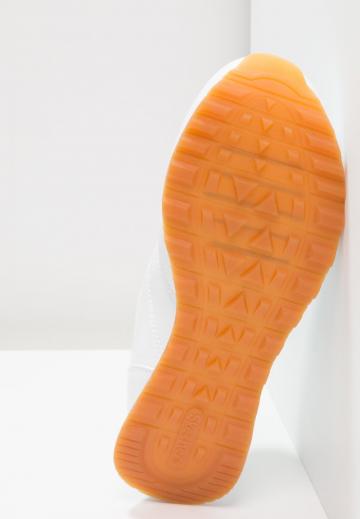 Гандбольные кроссовки