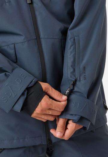 Короткое пальто