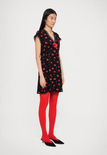 Короткое платье