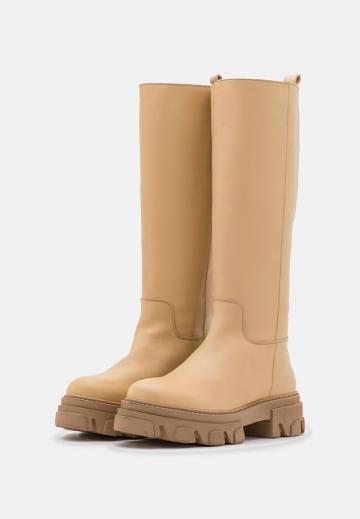 Сапоги на платформе