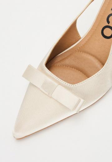 Гандбольные кроссовки