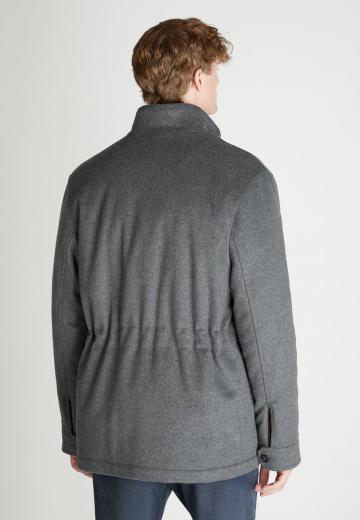 Короткое пальто