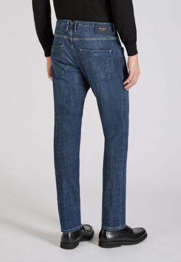 Узкие джинсы