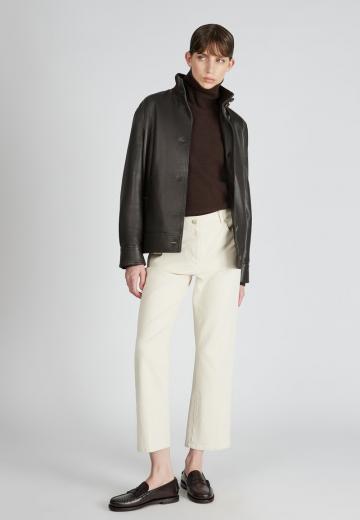 Короткие джинсы