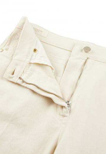 Короткие джинсы