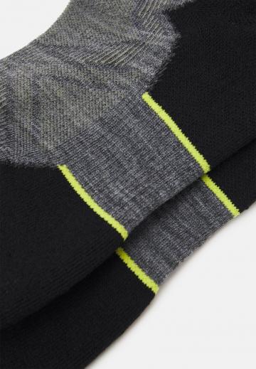 Короткие носки