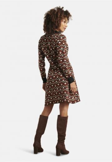 Вязаное платье