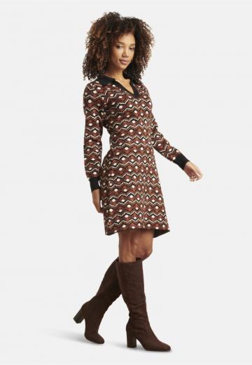 Вязаное платье