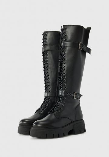 Сапоги на шнуровке
