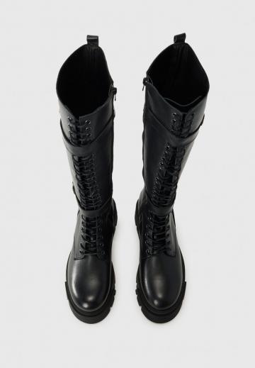 Сапоги на шнуровке