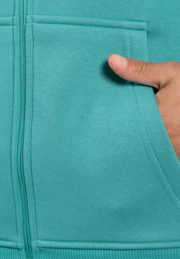 Спортивная кофта