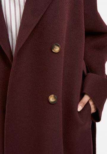 Короткое пальто