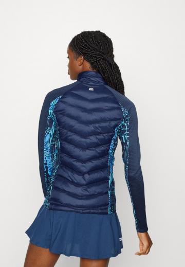 Спортивная куртка