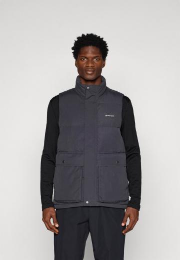 Пуховой жилет