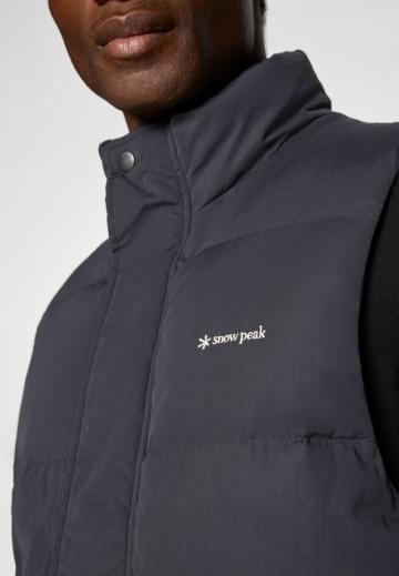 Пуховой жилет