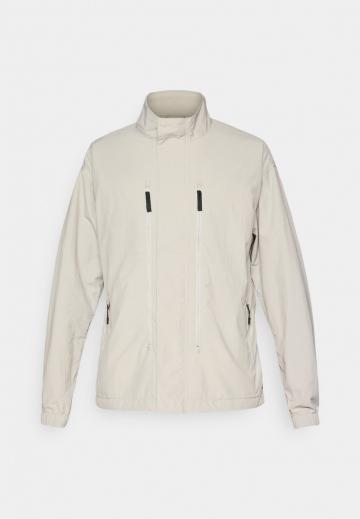 Куртка-дождевик