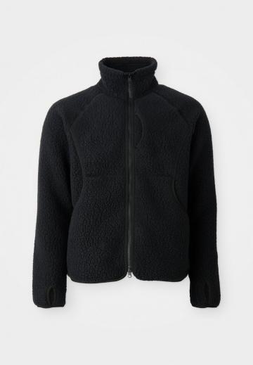 Флисовая куртка