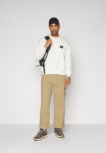 Спортивная толстовка